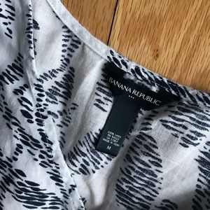 Banana Republic linen top